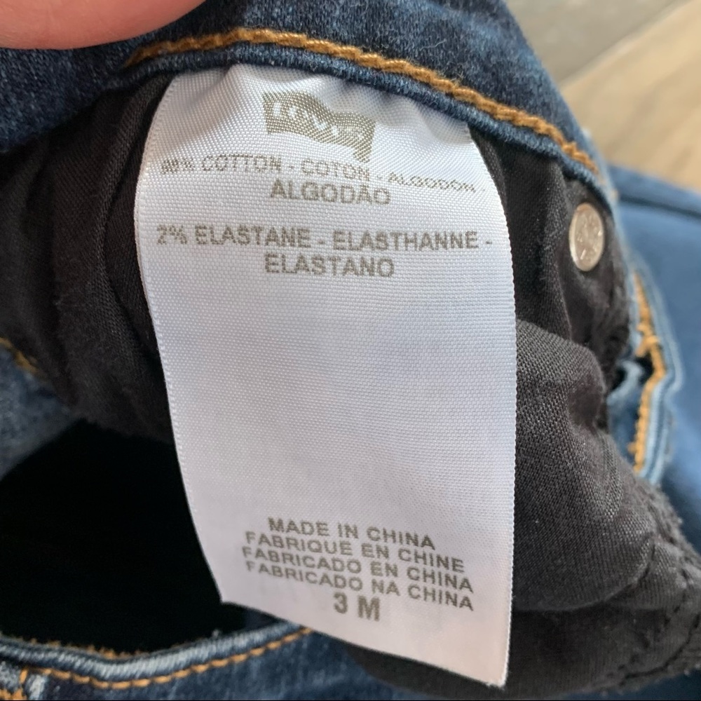 Levi Jeans - Picture 5 of 7